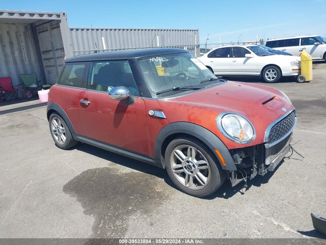 2011 MINI COOPER S WMWSV3C55BTY22956 Photo 0