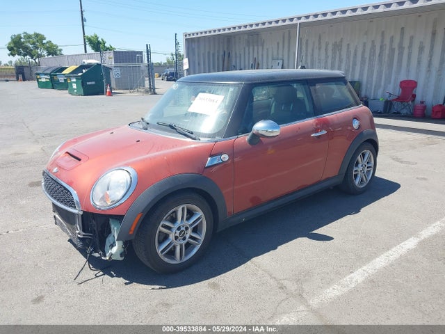 2011 MINI COOPER S WMWSV3C55BTY22956 Photo 1
