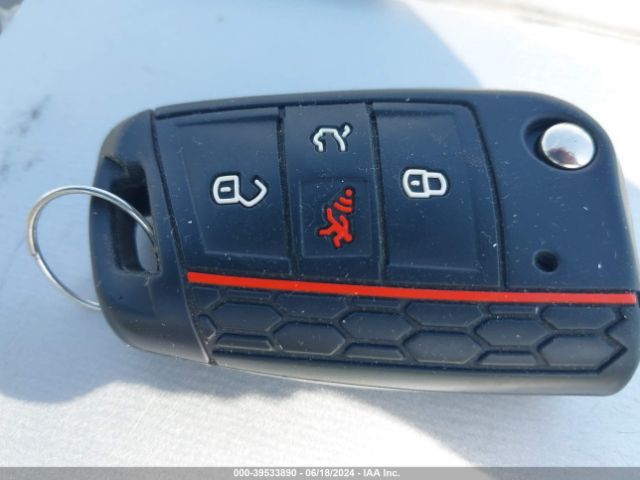 3VW4T7AU4FM005675 Volkswagen Golf Gti 2.0t Se 4-door