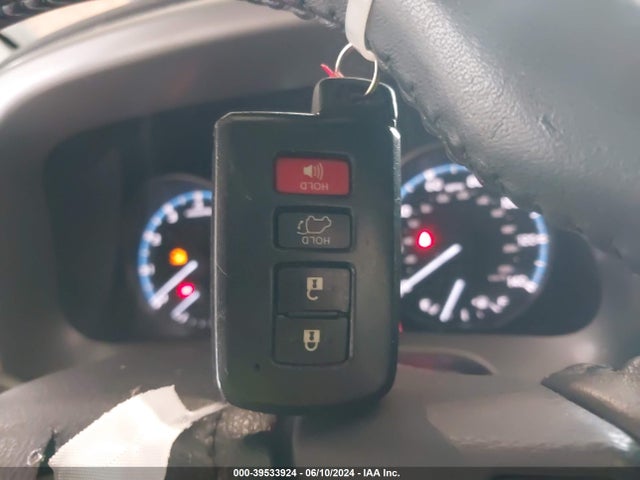 Toyota Rav4 Xle 2017 2T3RFREV7HW661871 Image 11