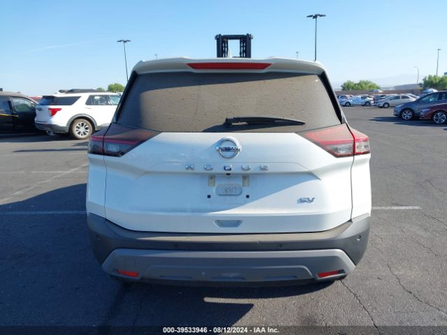 5N1AT3BA6MC733026 Nissan Rogue Sv Fwd