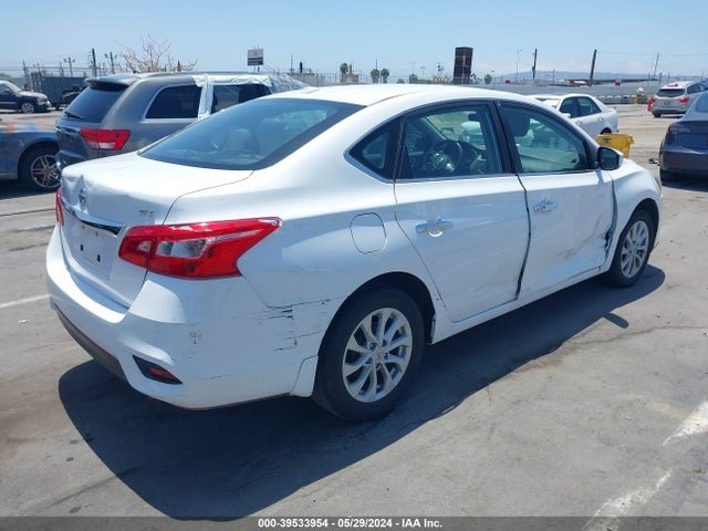 Nissan SENTRA SV 2018 3N1AB7AP7JY317111 Image 4