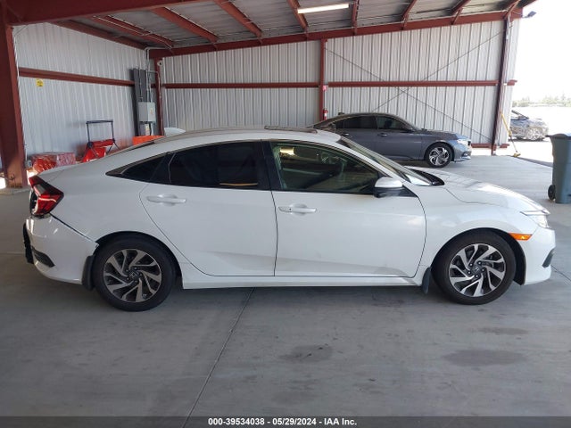 Honda CIVIC EX 2018 2HGFC2F75JH532053 Image 13