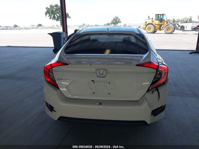 Honda CIVIC EX 2018 2HGFC2F75JH532053 Image 16