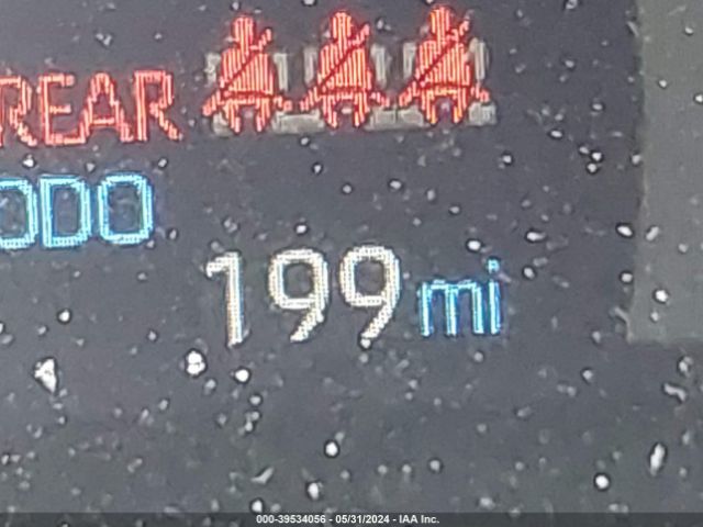 2T3A1RFV5RC440086 Toyota Rav4 Xle Premium