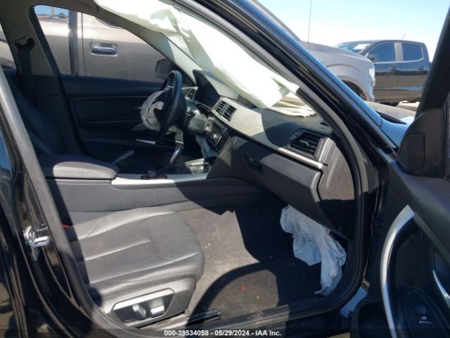 WBA8A9C31HK863977 BMW 320i