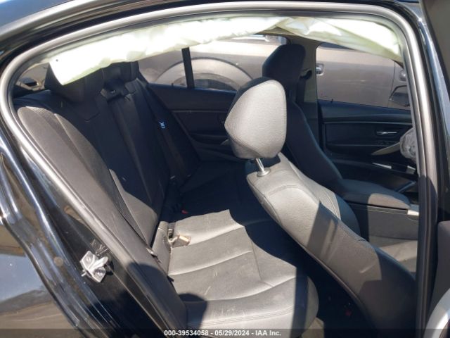 WBA8A9C31HK863977 BMW 320i