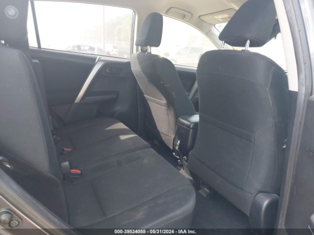 JTMZFREV1JJ180969 Toyota RAV4 LE