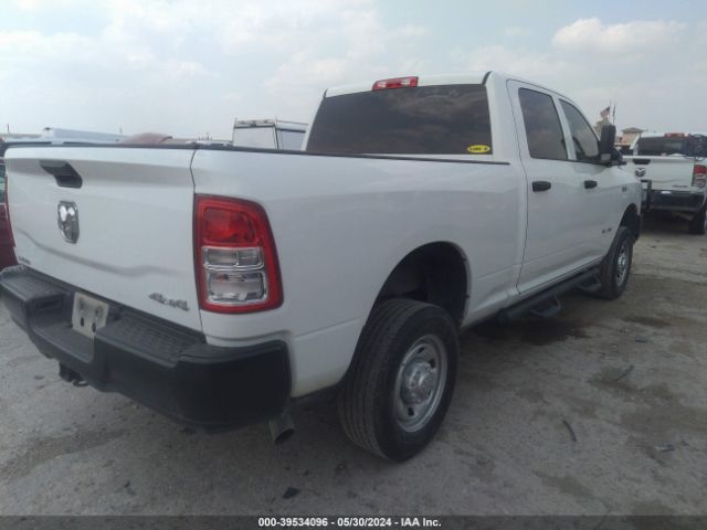 3C6UR5CJ9NG130975 RAM 2500 Tradesman  4x4 6'4 Box