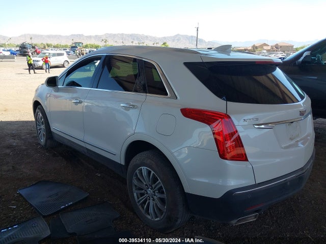 1GYKNCRS5JZ165744 Cadillac XT5 LUXURY