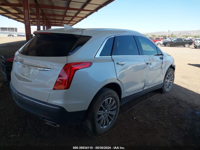 1GYKNCRS5JZ165744 Cadillac XT5 LUXURY