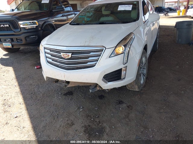 1GYKNCRS5JZ165744 Cadillac XT5 LUXURY