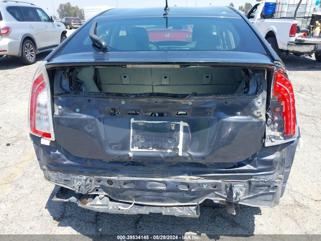 Toyota Prius Two 2015 JTDKN3DU4F0450185 Image 6