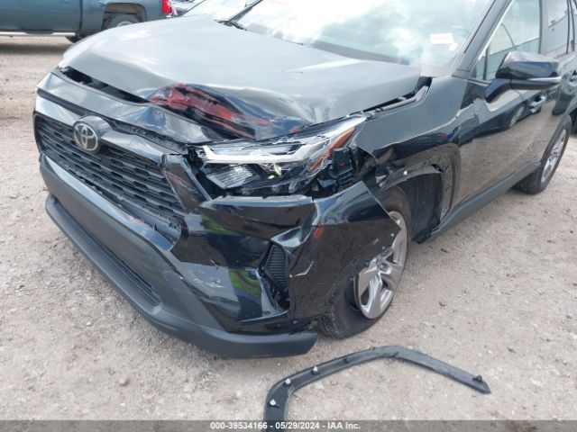 2T3P1RFVXNW276689 Toyota Rav4 Xle
