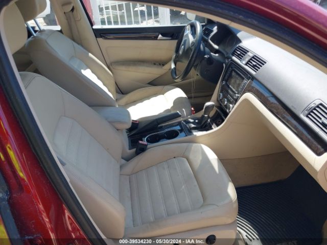 1VWCT7A34FC048790 Volkswagen Passat 1.8t Sel Premium