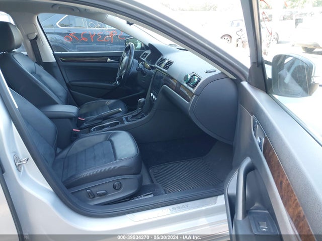 1VWCV7A34FC063011 Volkswagen Passat 2.0l Tdi Sel Premium