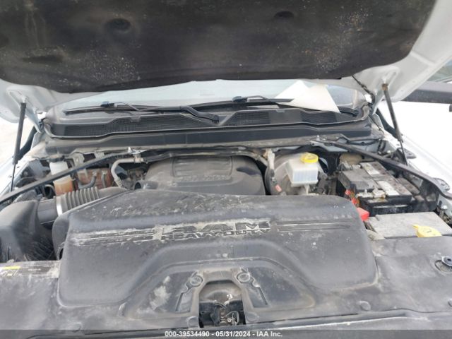 3C6UR5HJ0NG273094 RAM 2500 Tradesman  4x4 8' Box