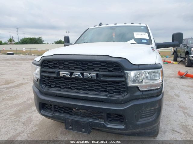 3C6UR5HJ0NG273094 RAM 2500 Tradesman  4x4 8' Box