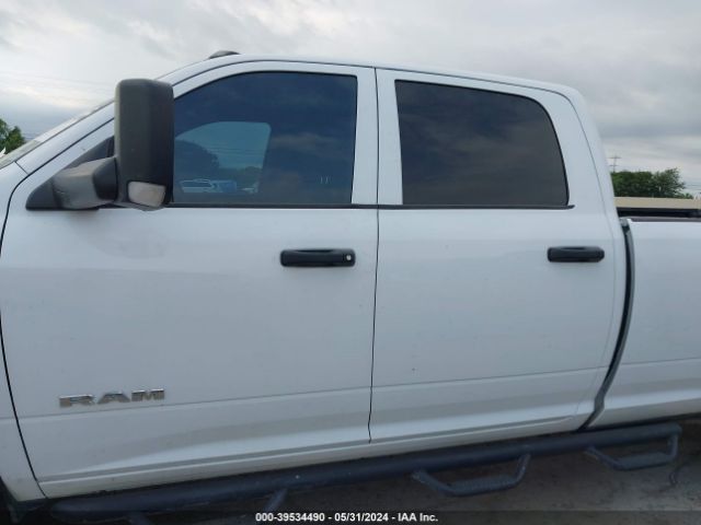 3C6UR5HJ0NG273094 RAM 2500 Tradesman  4x4 8' Box