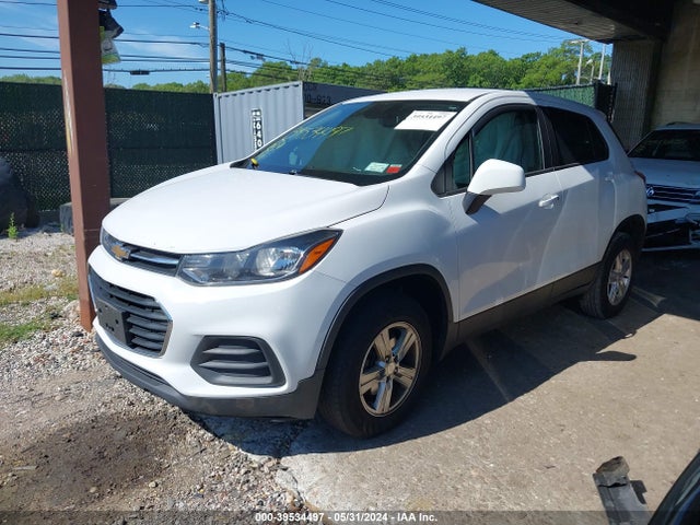 Chevrolet TRAX LS 2018 3GNCJNSB7JL366782 Image 2