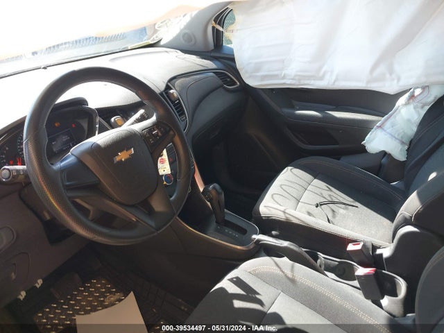 Chevrolet TRAX LS 2018 3GNCJNSB7JL366782 Image 5