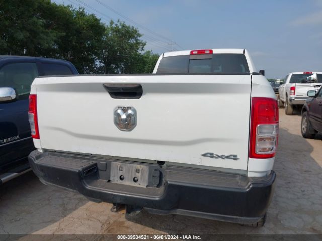 3C6UR5HJ4NG273051 RAM 2500 Tradesman  4x4 8' Box