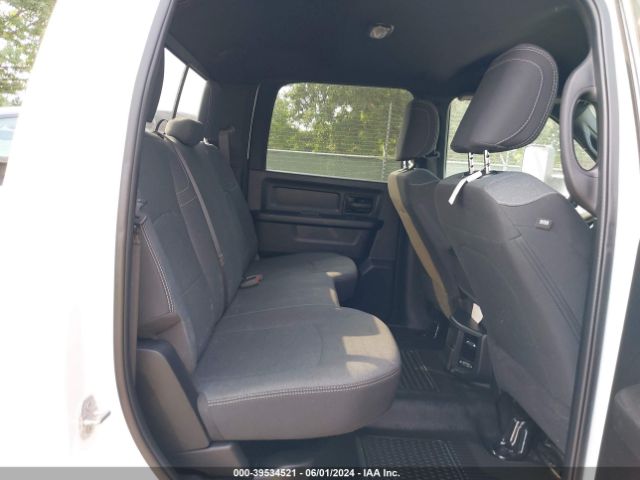3C6UR5HJ4NG273051 RAM 2500 Tradesman  4x4 8' Box