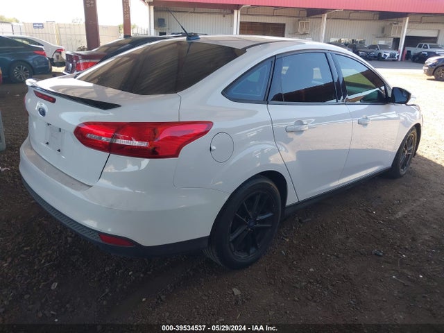 Ford FOCUS SE 2017 1FADP3F21HL300251 Image 4