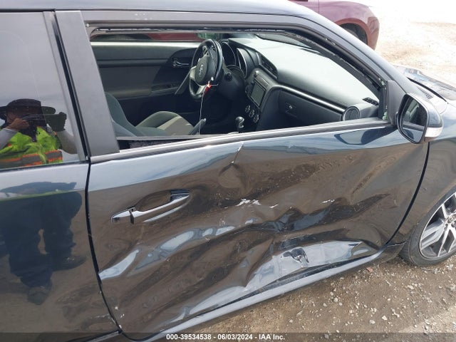 Scion TC 2016 JTKJF5C7XGJ024747 Image 18