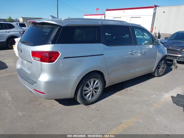 KIA SEDONA LX 2016 KNDMB5C11G6092417 Image 4