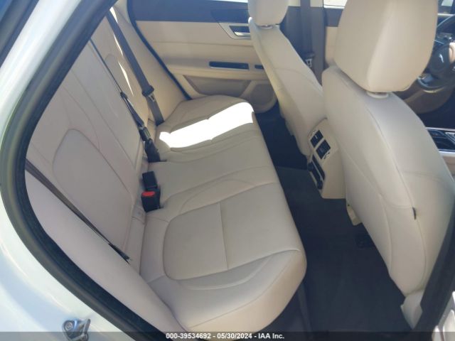 SAJBD4BV7HCY35585 Jaguar Xf 35t Premium