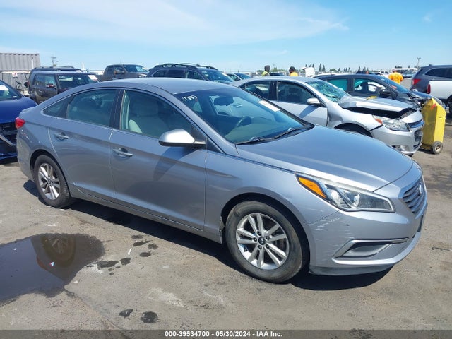 Hyundai SONATA SE 2016 5NPE24AF0GH279487 Image 1