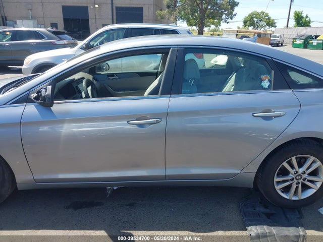 Hyundai SONATA SE 2016 5NPE24AF0GH279487 Image 13