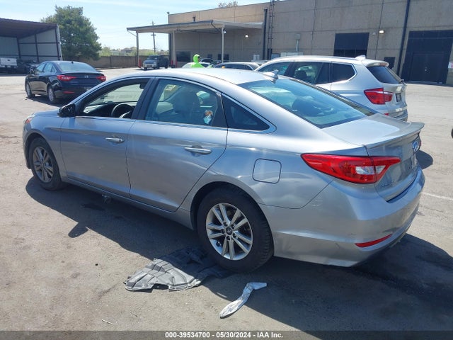 Hyundai SONATA SE 2016 5NPE24AF0GH279487 Image 3