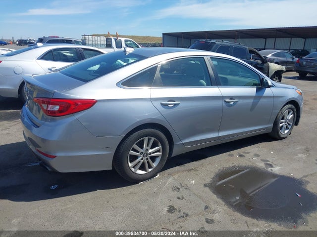 Hyundai SONATA SE 2016 5NPE24AF0GH279487 Image 4