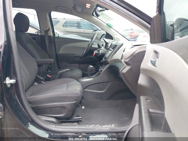 Chevrolet Sonic Lt Auto 2014 1G1JC6SB1E4174293 Image 5