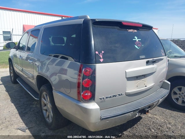 2008 GMC YUKON XL 1GKFC66828J188886 Photo 2