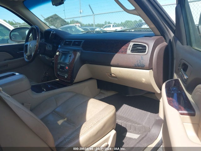 2008 GMC YUKON XL 1GKFC66828J188886 Photo 4