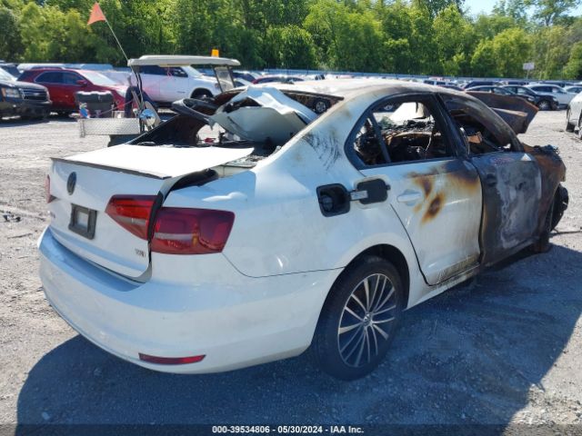 3VWD17AJ2GM245594 Volkswagen Jetta 1.8t Sport