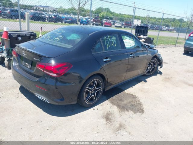 W1K3G4FB9LJ211694 Mercedes-Benz A 220 4matic