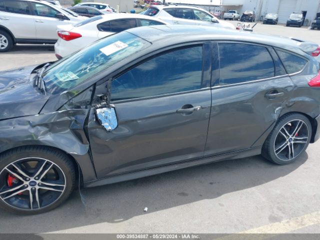 1FADP3L94JL230316 Ford FOCUS ST