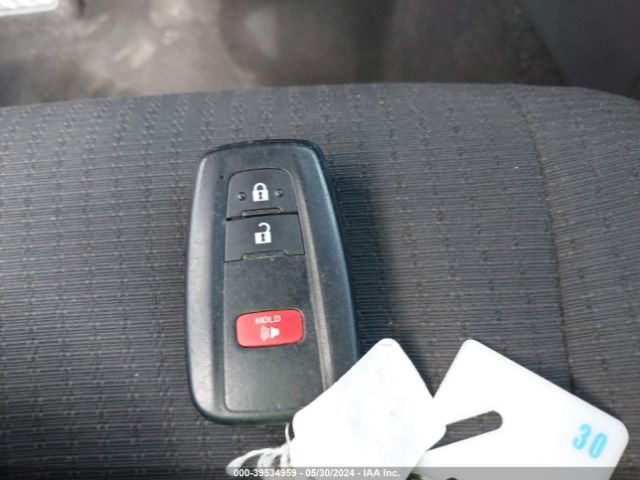 NMTKHMBX5JR037805 Toyota C-hr Xle Premium