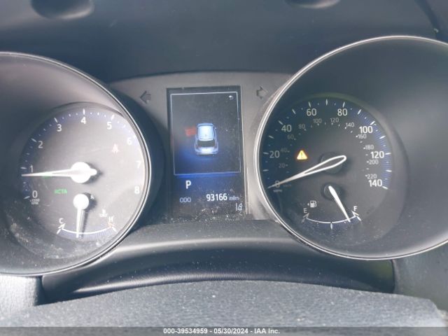 NMTKHMBX5JR037805 Toyota C-hr Xle Premium
