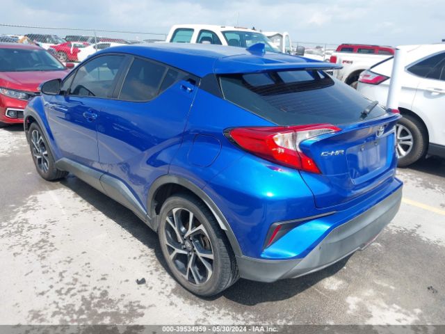 NMTKHMBX5JR037805 Toyota C-hr Xle Premium