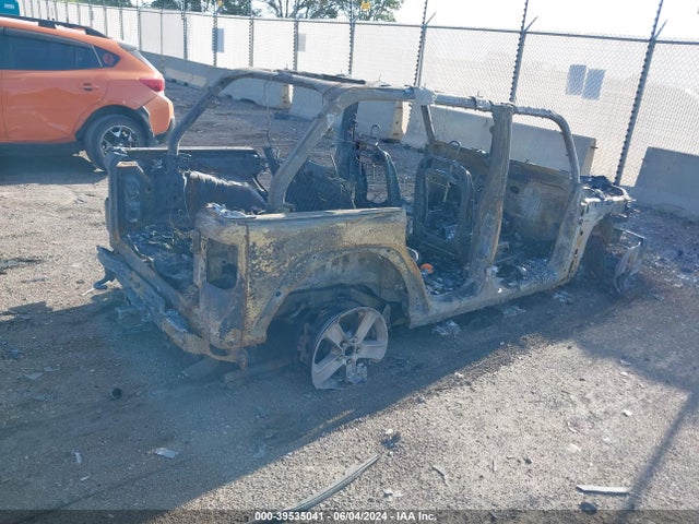 1C4HJXEM3LW283628 Jeep Wrangler Unlimited Sahara 4x4