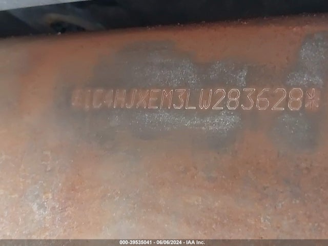 1C4HJXEM3LW283628 Jeep Wrangler Unlimited Sahara 4x4