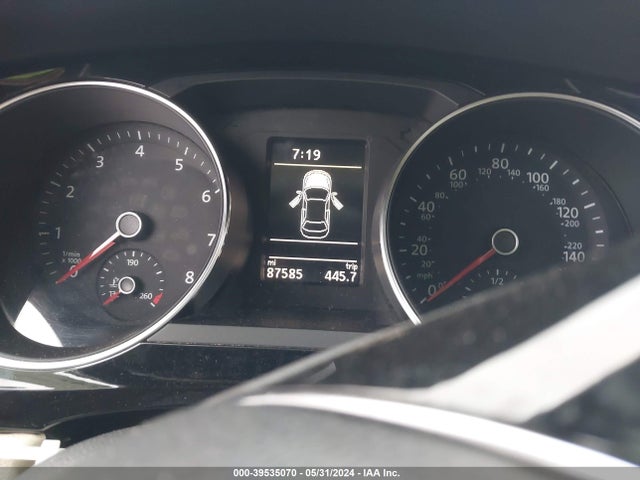 3VWL17AJ1GM266920 Volkswagen Jetta 1.8t Sel