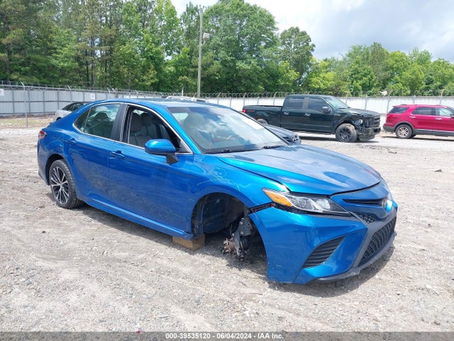 Toyota CAMRY SE 2018 4T1B11HK0JU070427 zdjęcie główne
