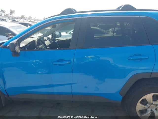 2T3H1RFV9MW145188 Toyota RAV4 LE