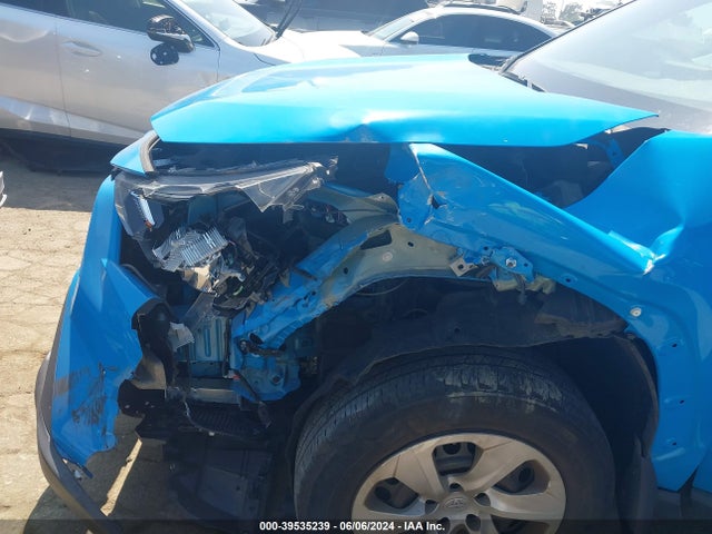 2T3H1RFV9MW145188 Toyota RAV4 LE